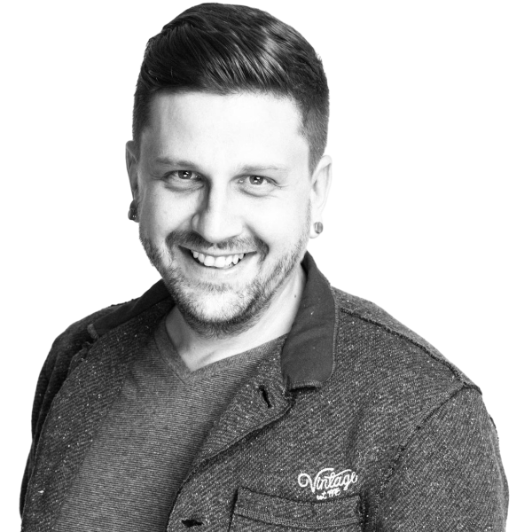 Ciprian Boca, formator în fotografie dentară și design digital